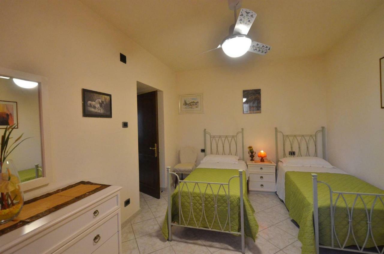 カヴリーリア Casa Il Pinoヴィラ エクステリア 写真